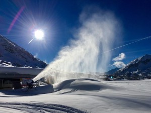 Skiurlaub ohne Stress: Einmal kurz innehalten, um die verschneite Bergwelt zu genießen?
